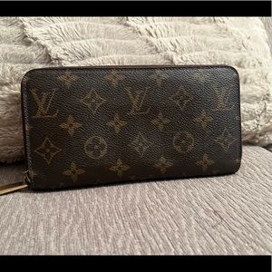 Louis Vuitton Monogram Zippy Zip Around Long Wallet /CR2121